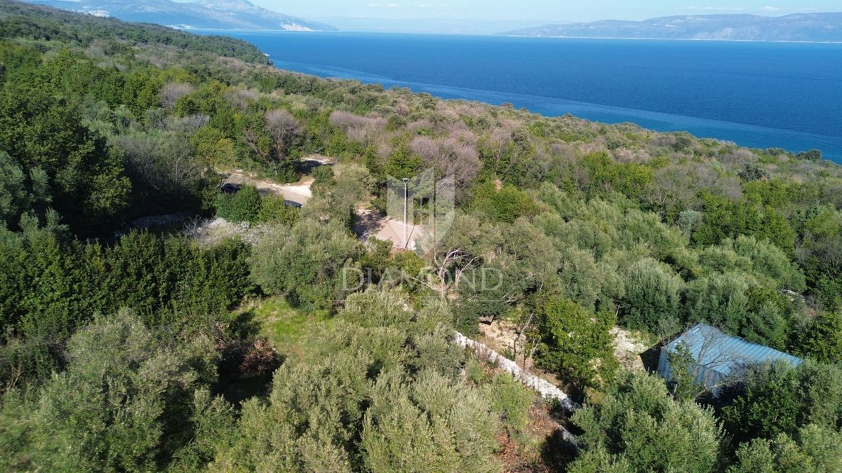 Gradbeno zemljišče 200 m od plaže, Rabac, okolica