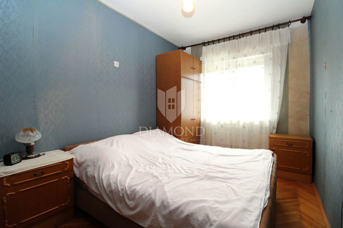 REKA – TROSOBNO STANOVANJE Z GARAŽAMI