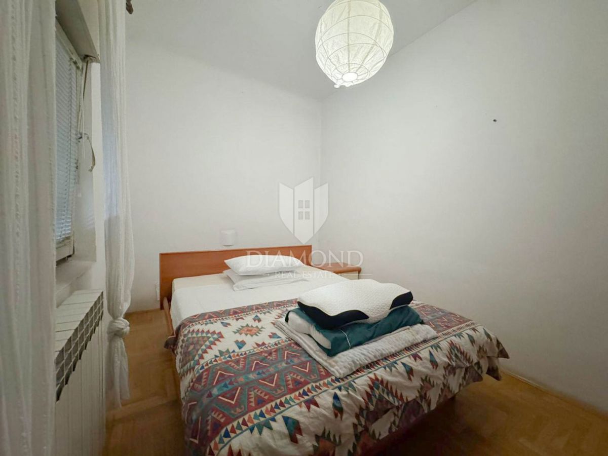 Zagreb, Britanec! Dvosobno stanovanje s teraso!