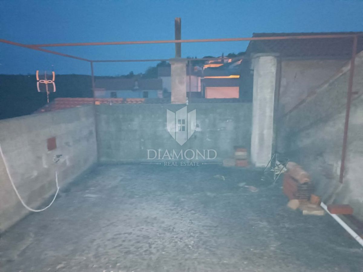 Hiša Dobrinj, ne, 100m2