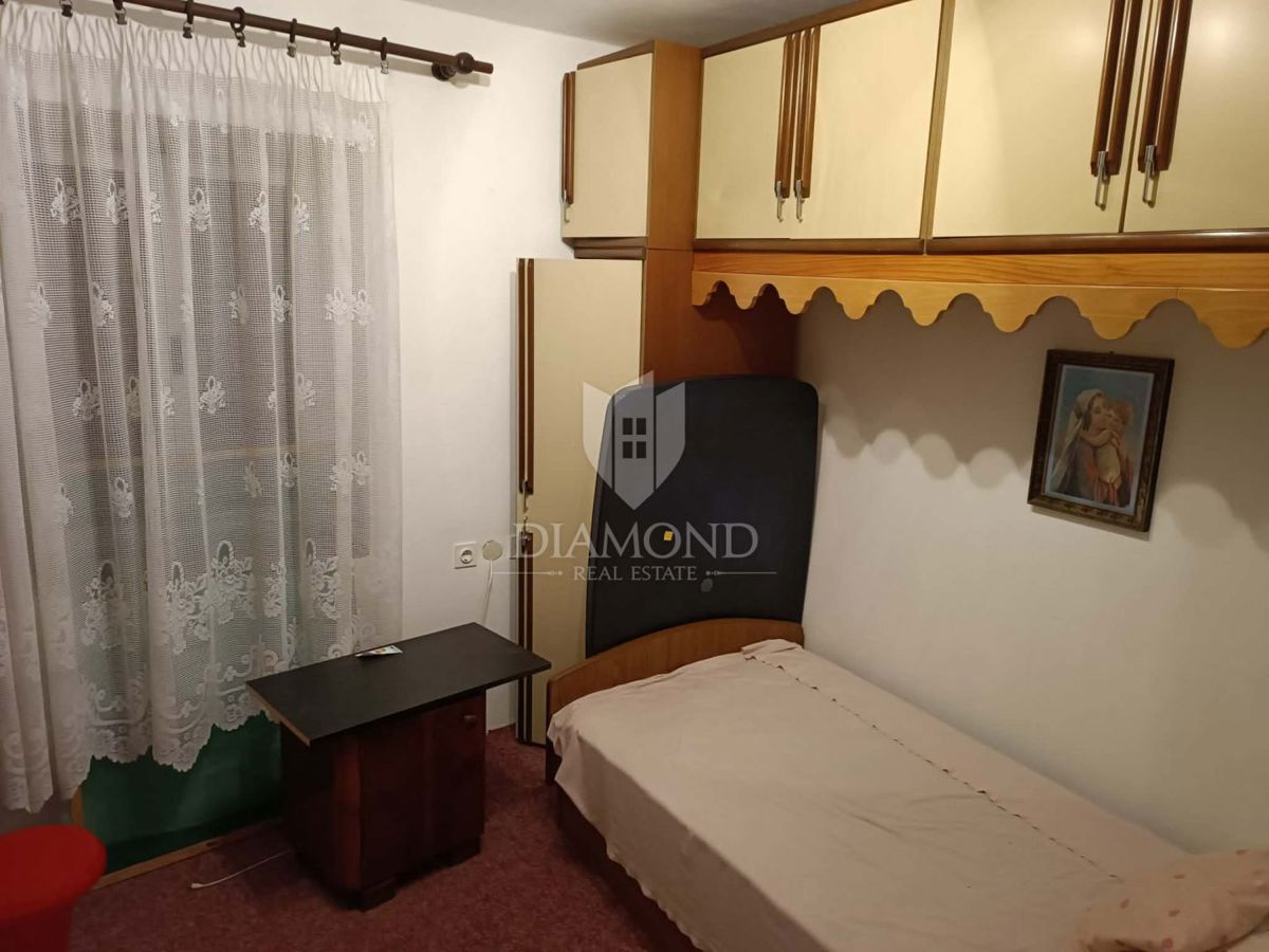 Hiša Dobrinj, ne, 100m2