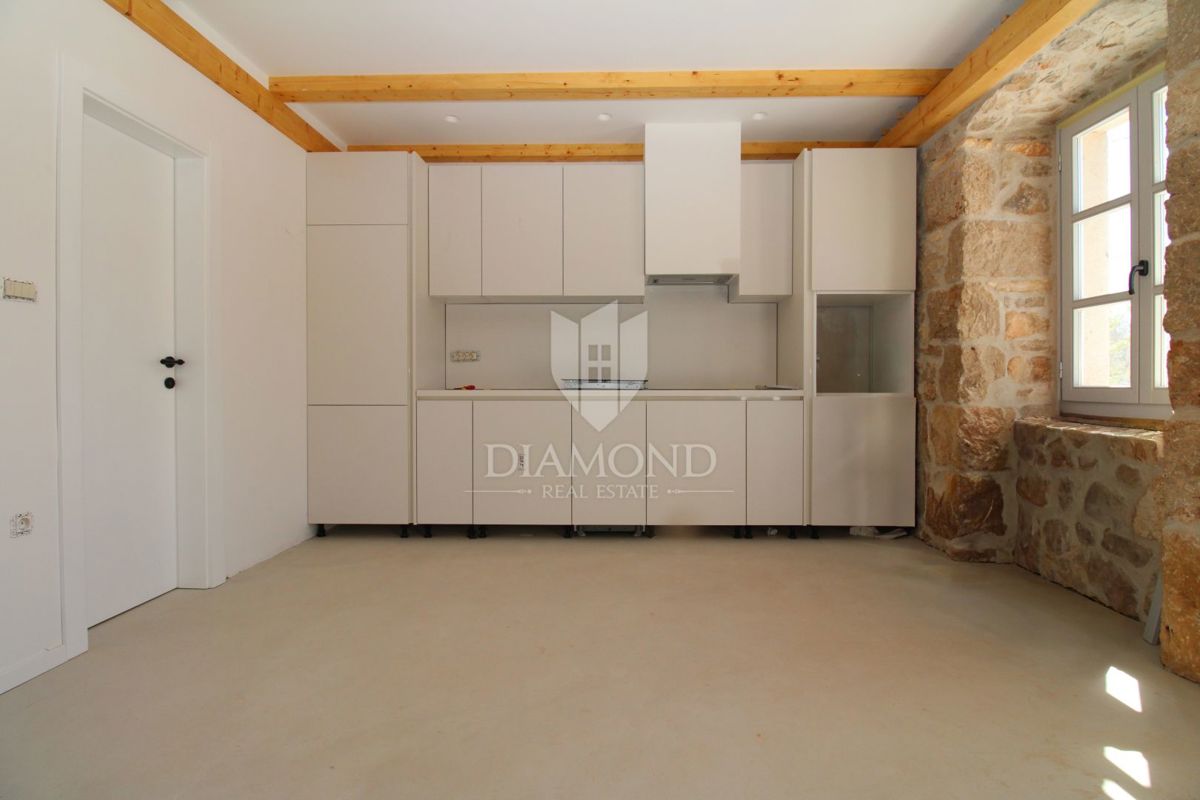 Istra, popolnoma prenovljena avtohtona hiša