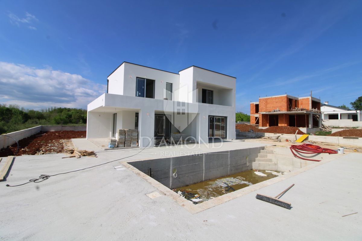 Labin, okolica, novogradnja, počitniška hiša z bazenom