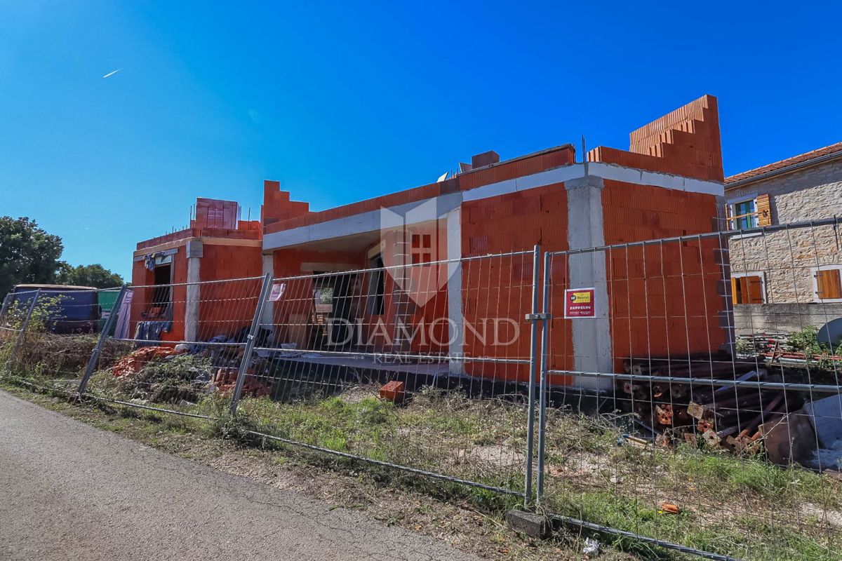 Ližnjan, okolica, moderna hiša z dvema apartmajema