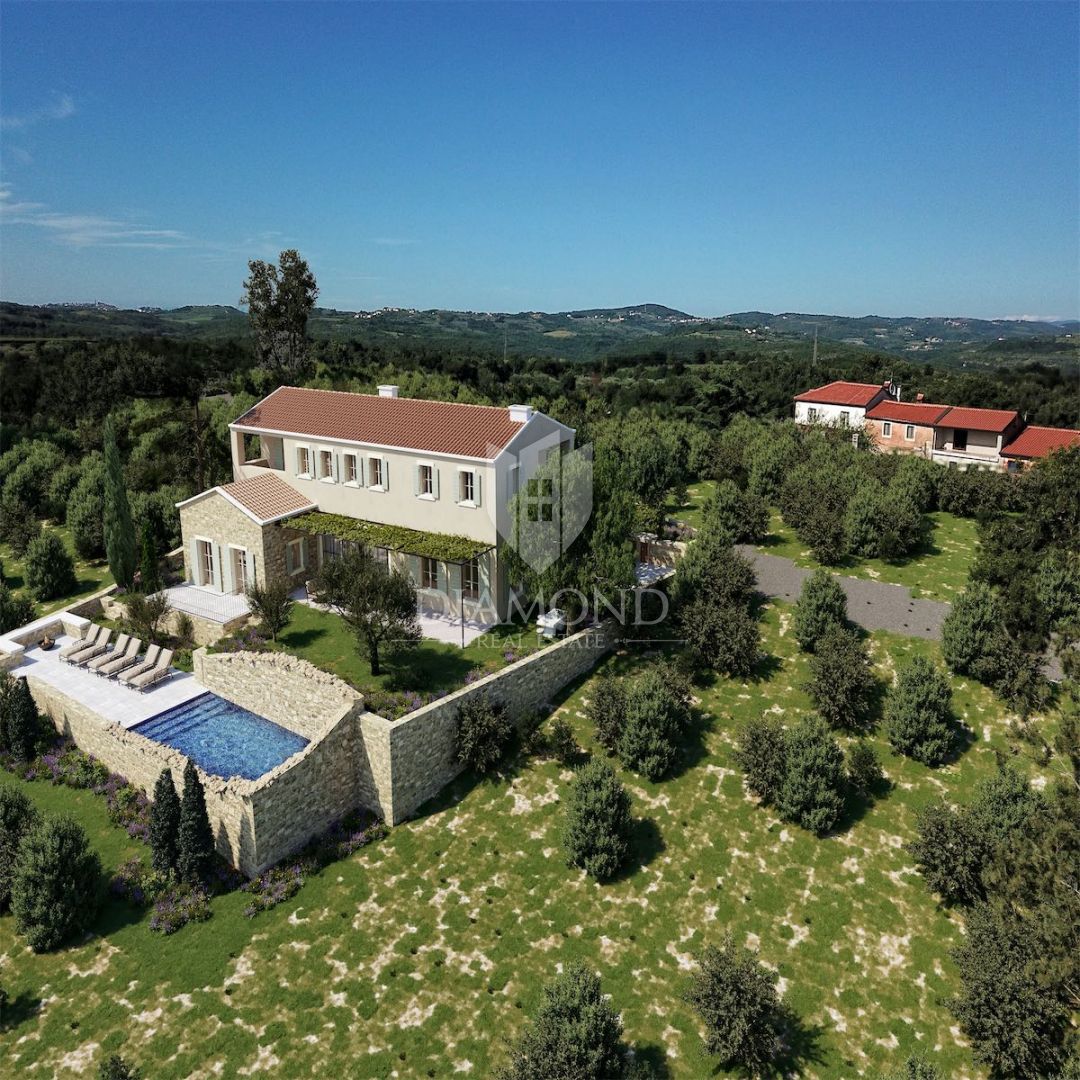 Okolica Brtonigle! Luksuzna vila s poznim pogledom na morje!