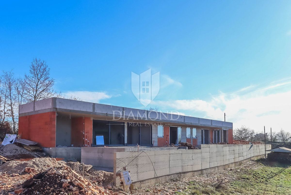 Svetvinčenat, čudovita nova moderna hiša na mirni lokaciji