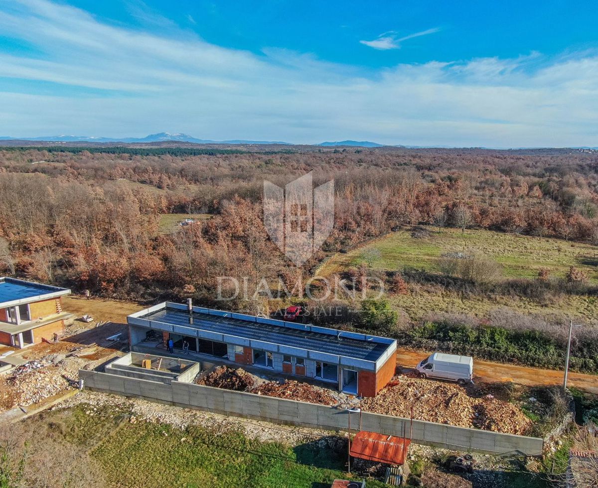 Svetvinčenat, čudovita nova moderna hiša na mirni lokaciji