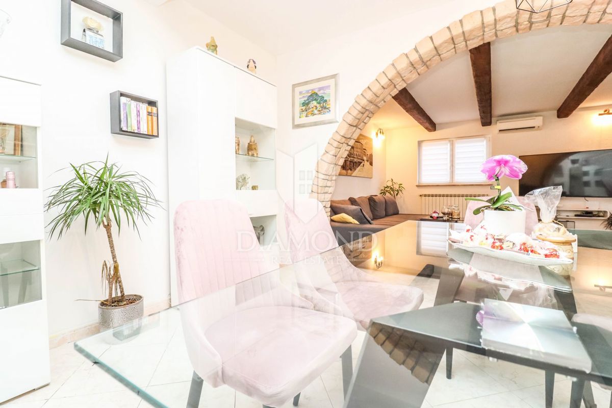 Rovinj, okolica, prostorno stanovanje v mirnem okolju