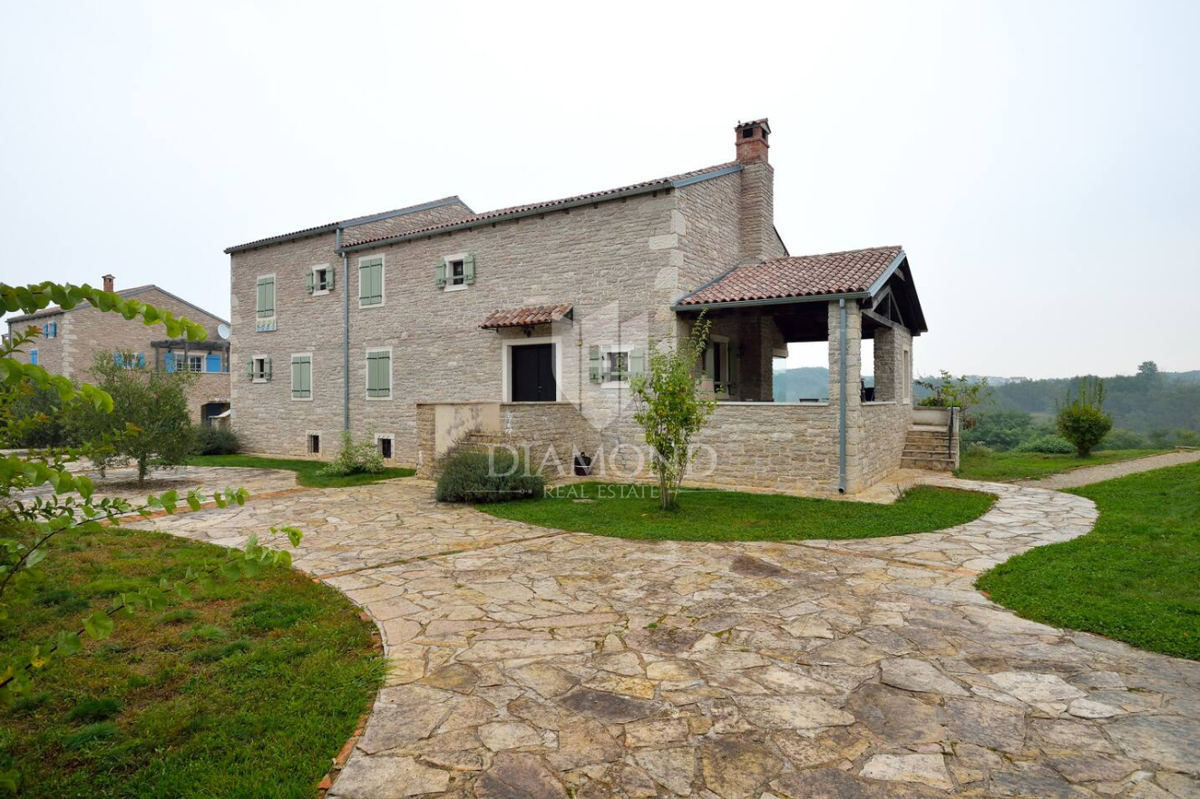 Osrednja Istra, lepa avtohtona počitniška hiša