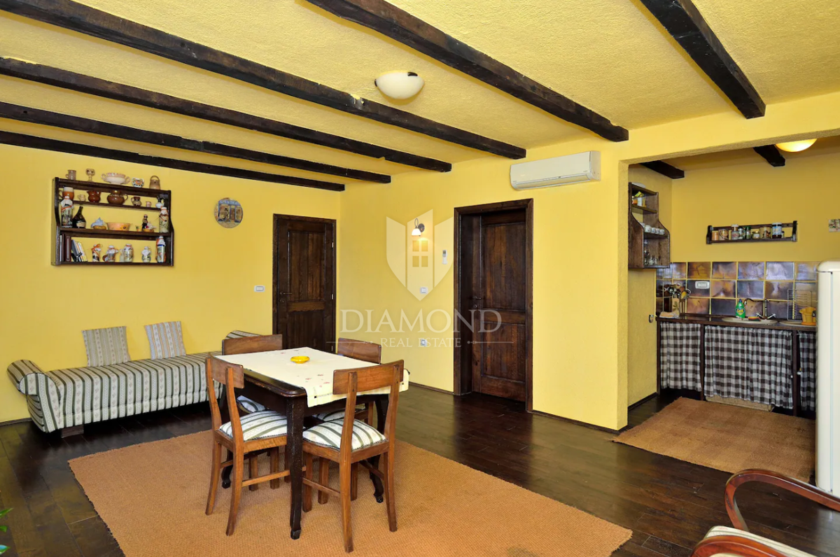 Osrednja Istra, lepa avtohtona počitniška hiša
