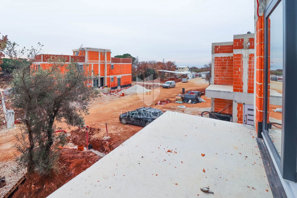 Poreč, odličen PENTHOUSE s pogledom na morje!