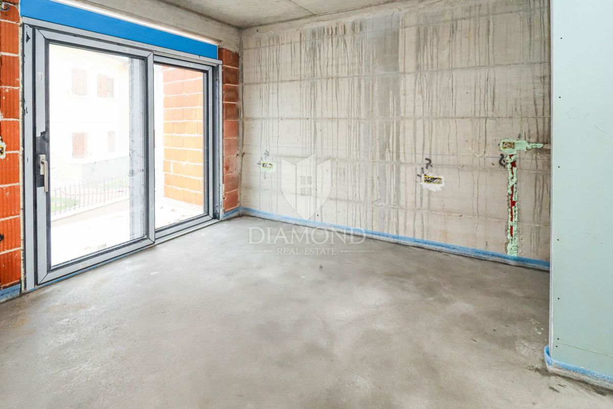 Poreč, odličen PENTHOUSE s pogledom na morje!