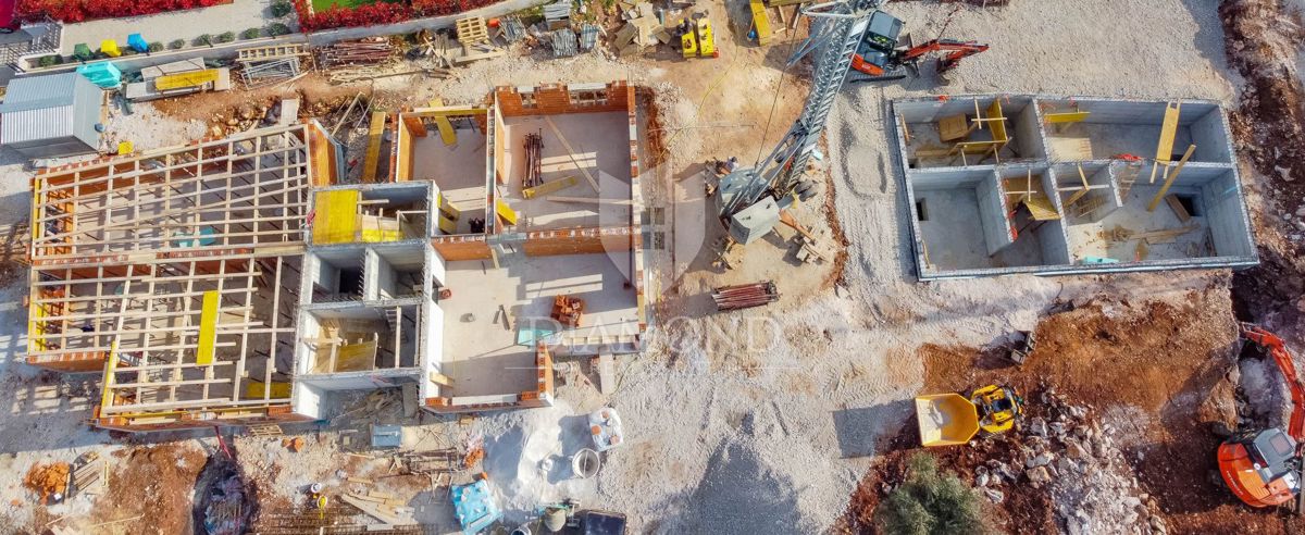 Poreč, odličen PENTHOUSE s pogledom na morje!