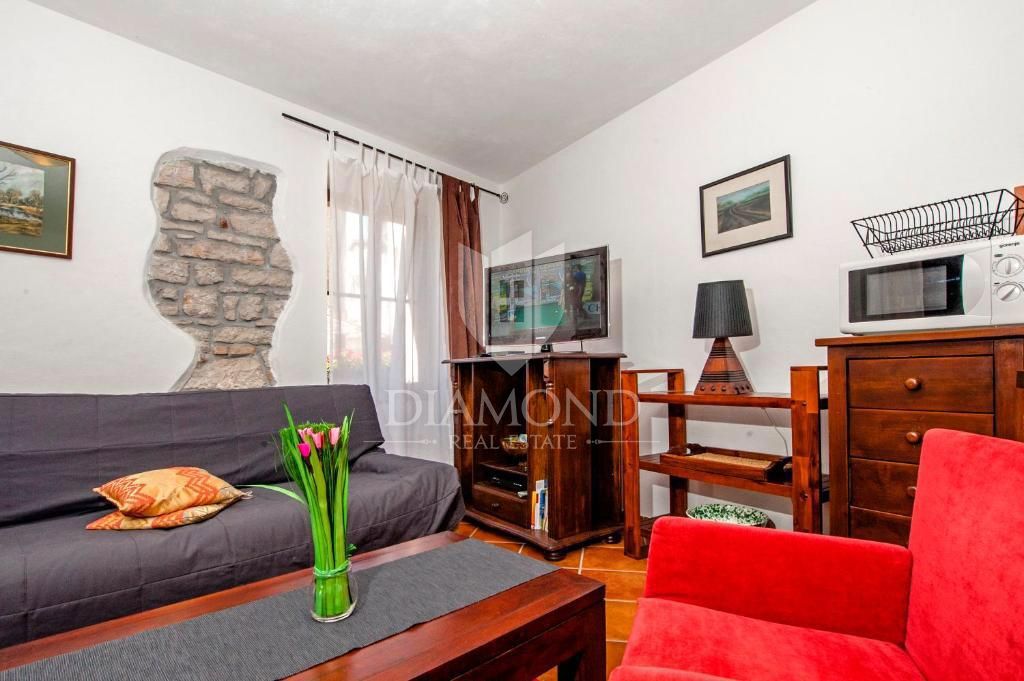 Rovinj, prenovljena hiša s tremi apartmaji v centru