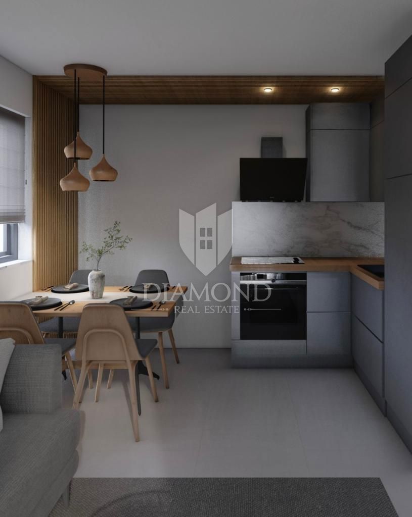 Poreč, okolica, prostoren PENTHOUSE 800 m od morja!