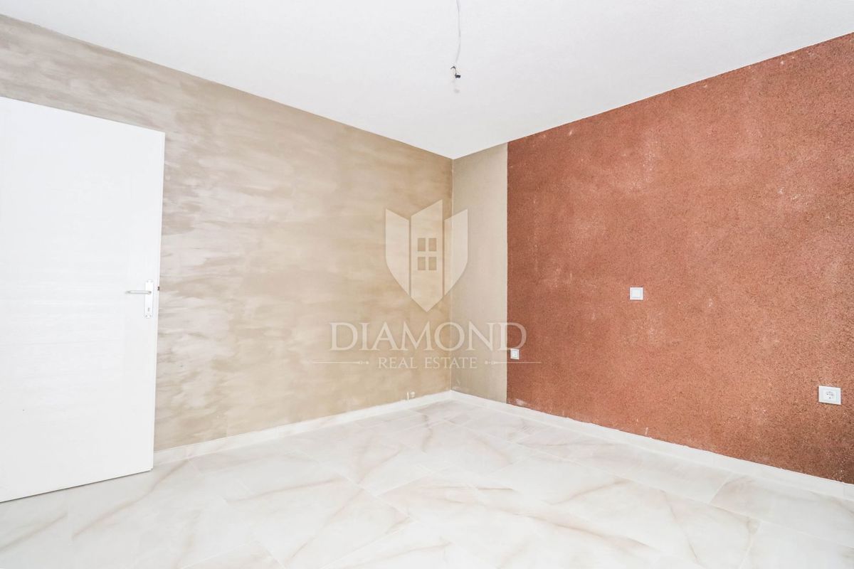 Istra, Medulin, prostoren apartma v pritličju blizu morja