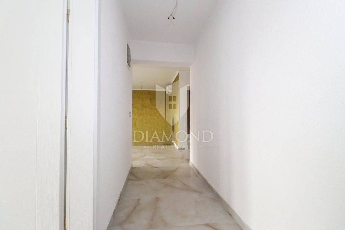 Istra, Medulin, prostoren apartma v pritličju blizu morja