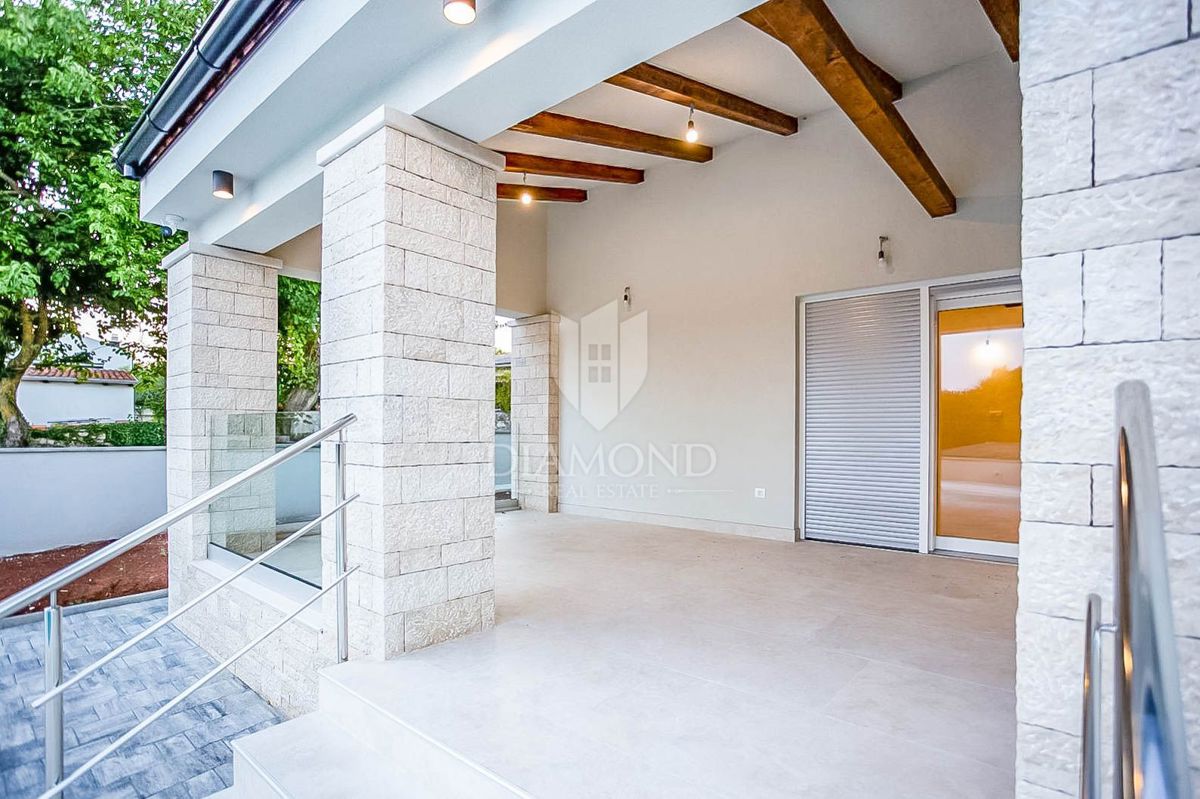 Lepa hiša v bližini Rovinja