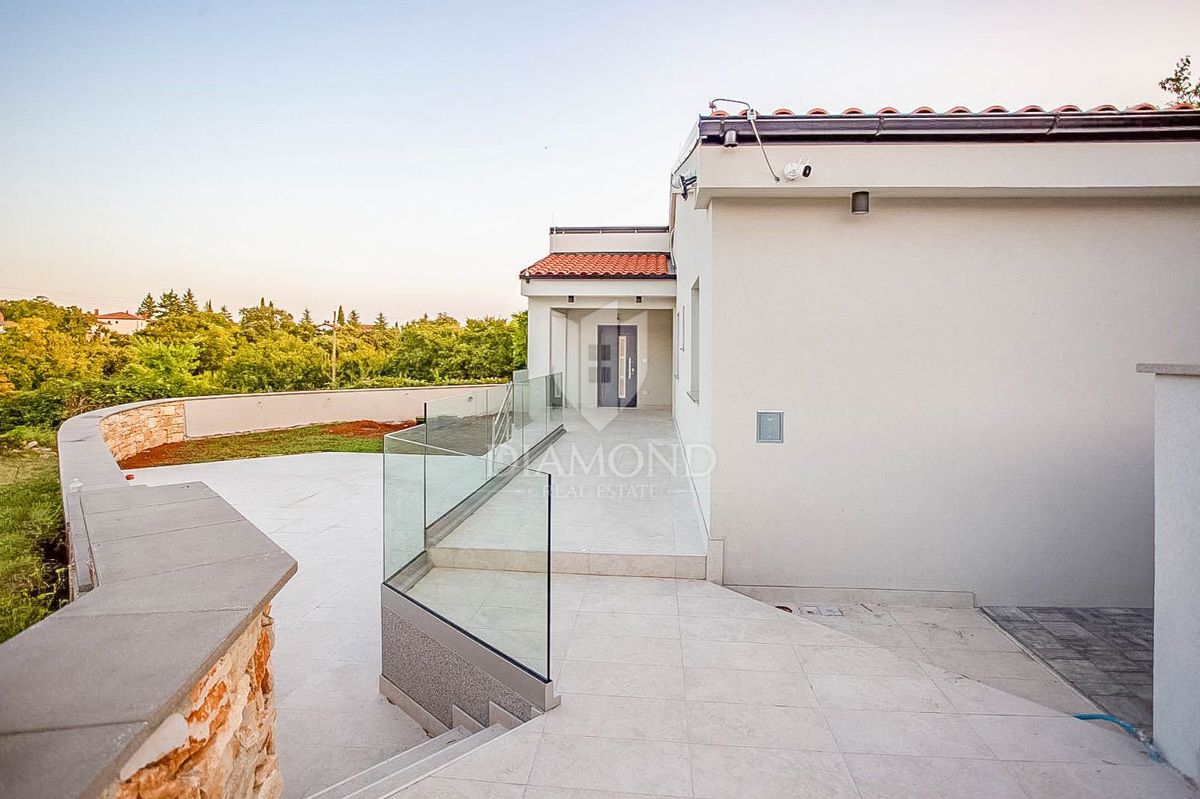 Lepa hiša v bližini Rovinja