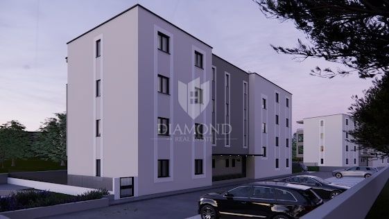 PRILOŽNOST! Poreč, okolica, dvosobno stanovanje v drugem nadstropju na mirni lokaciji