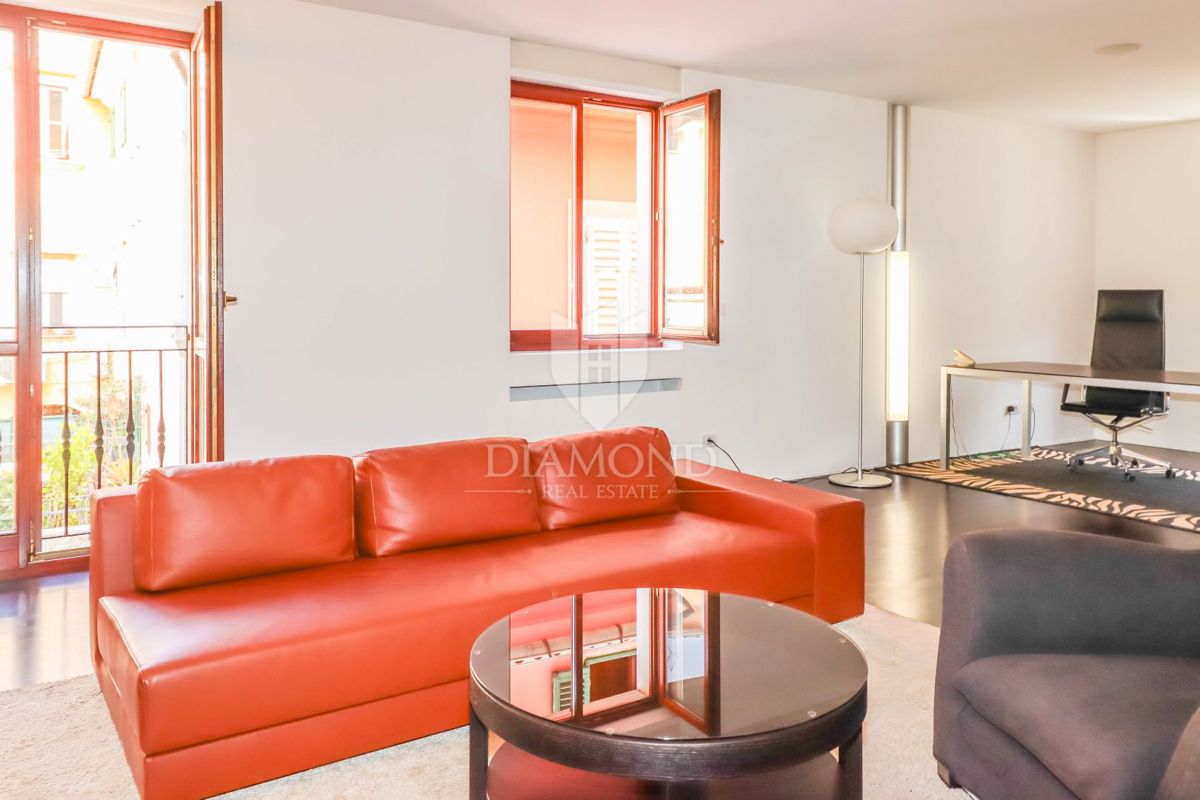 Spektakularen apartma v centru Rovinja