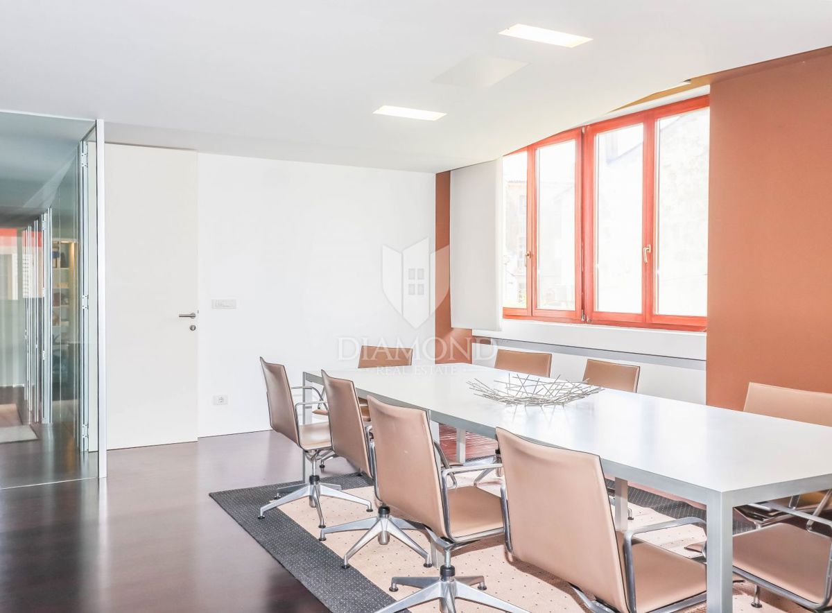 Spektakularen apartma v centru Rovinja