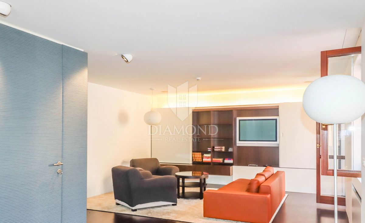 Spektakularen apartma v centru Rovinja