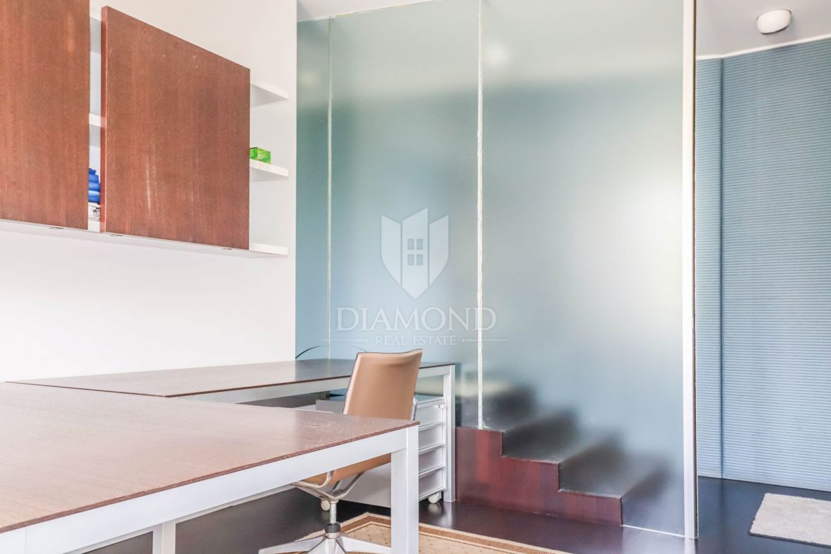 Spektakularen apartma v centru Rovinja