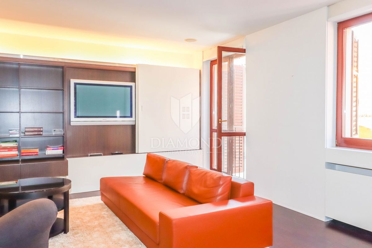 Spektakularen apartma v centru Rovinja