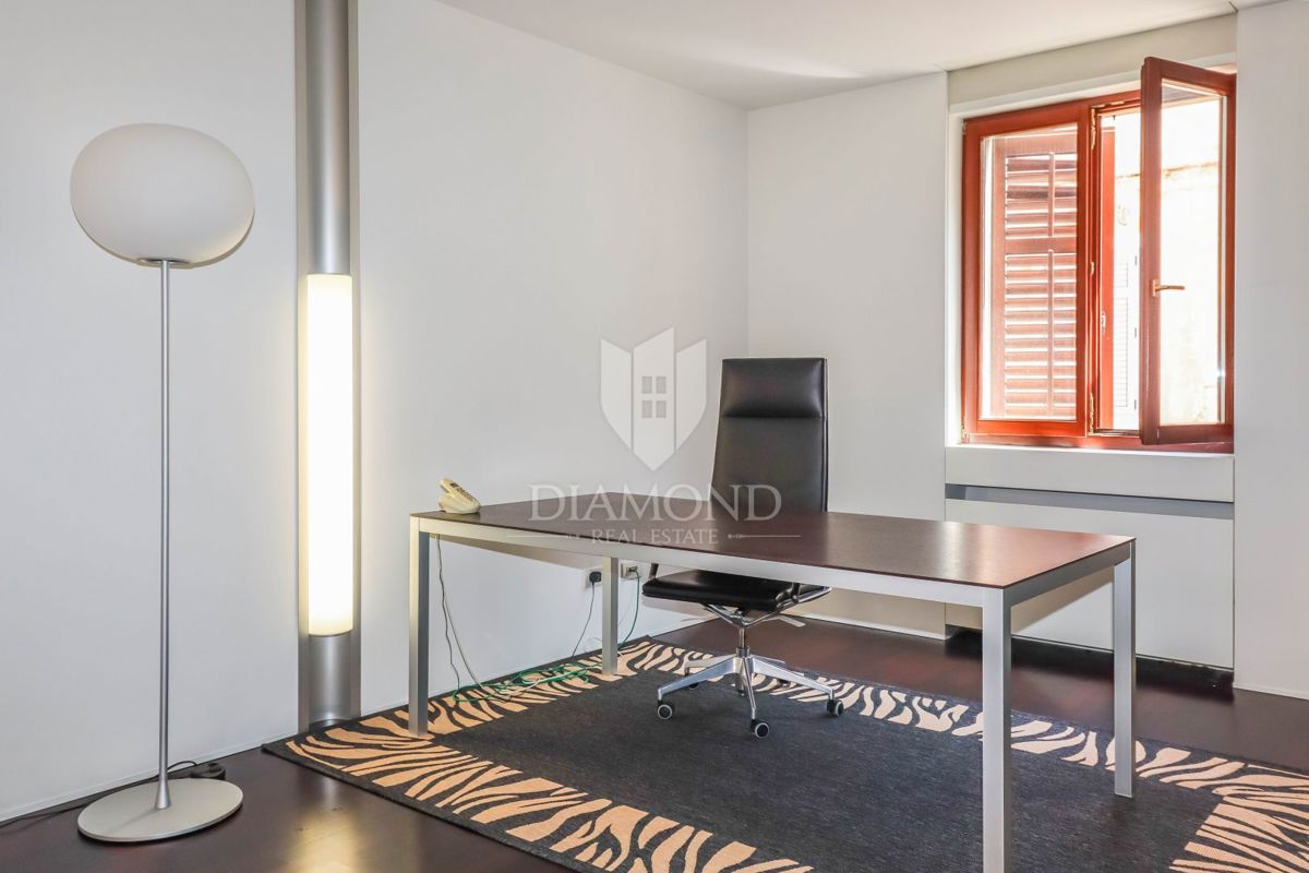 Spektakularen apartma v centru Rovinja