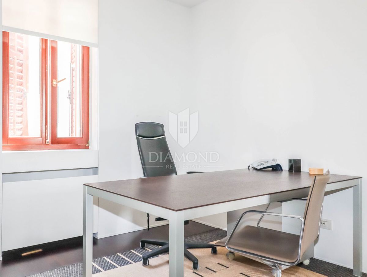Spektakularen apartma v centru Rovinja