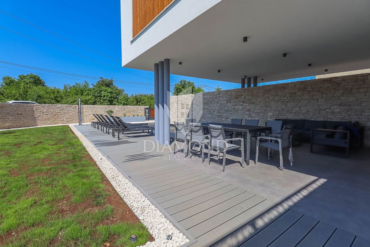 Svetvinčenat, odlična nova vila z bazenom
