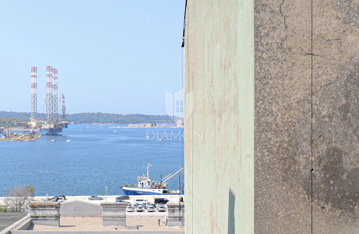 Pula, Čudovito stanovanje v bližini amfiteatra s pogledom na morje