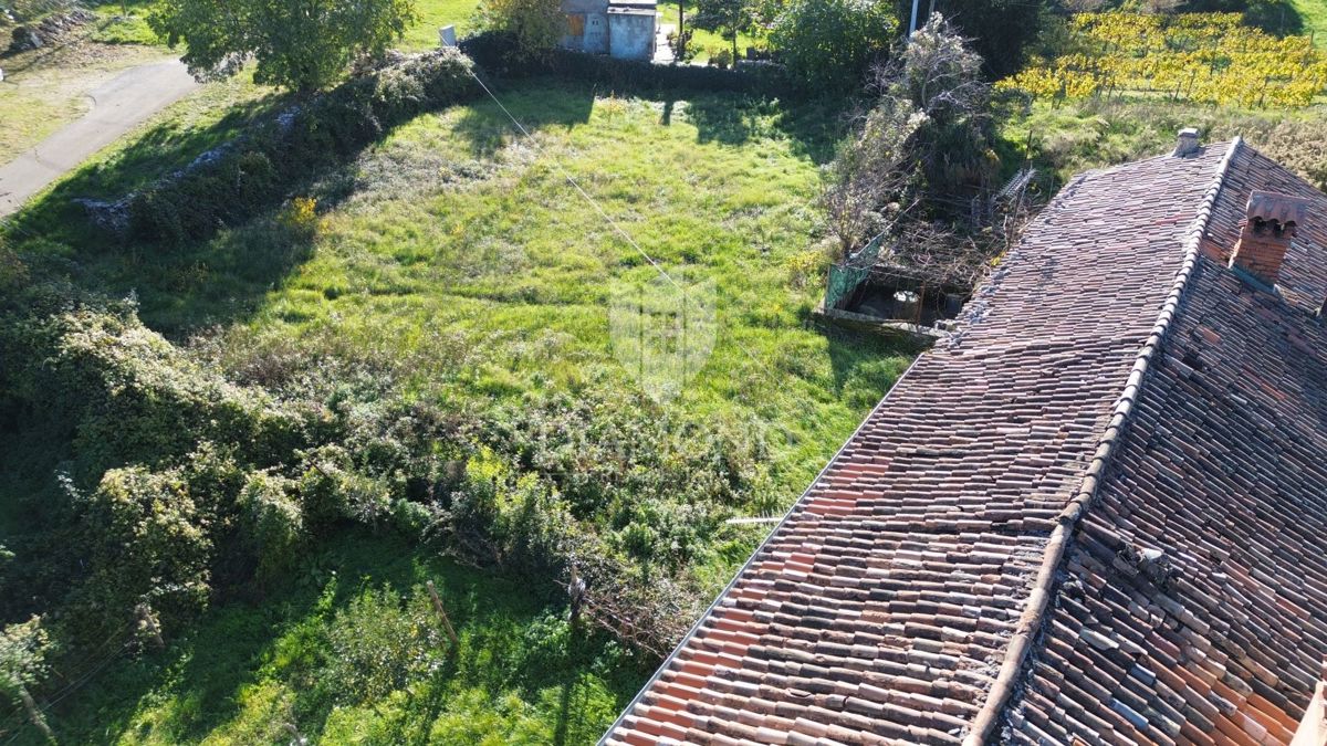 Labin, gradbeno zemljišče s projektom 676