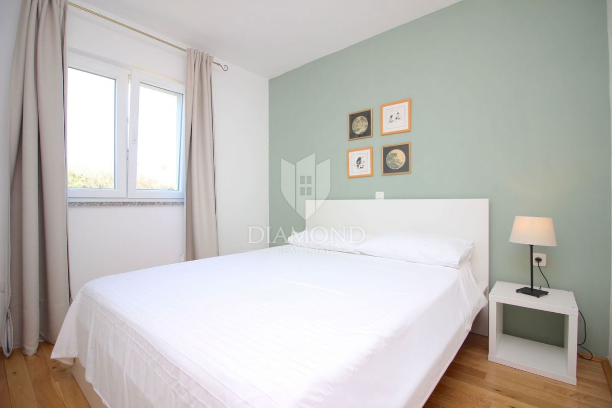 Rabac, okolica, lep dvosobni apartma s pogledom na morje