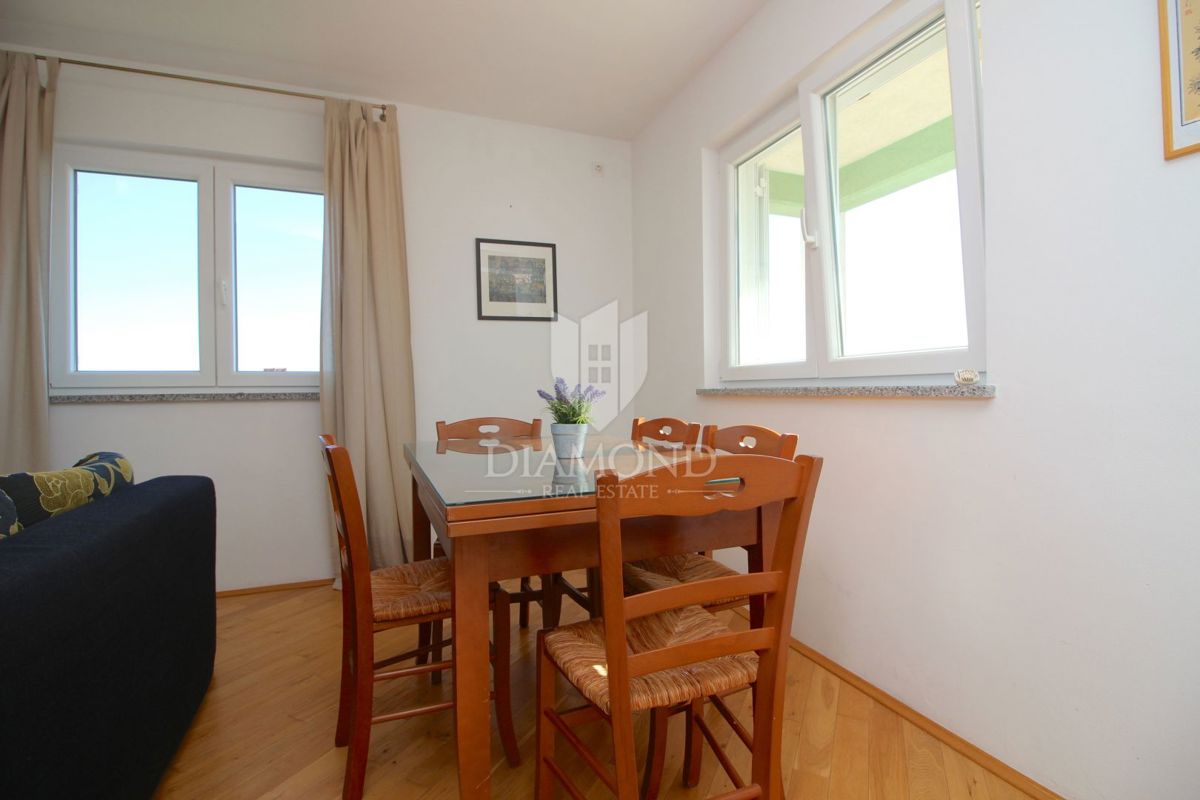 Rabac, okolica, lep dvosobni apartma s pogledom na morje
