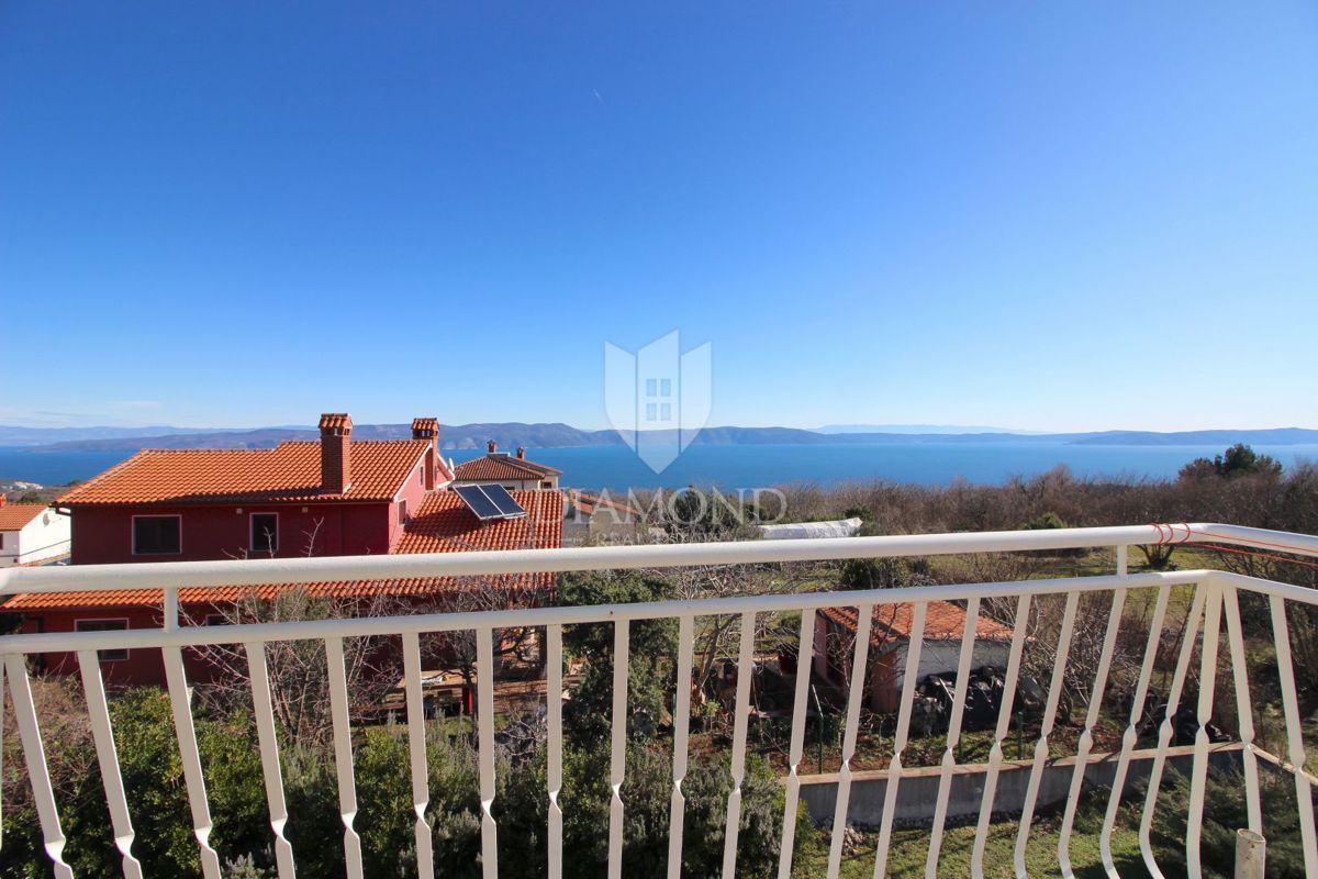 Rabac, okolica, lep dvosobni apartma s pogledom na morje