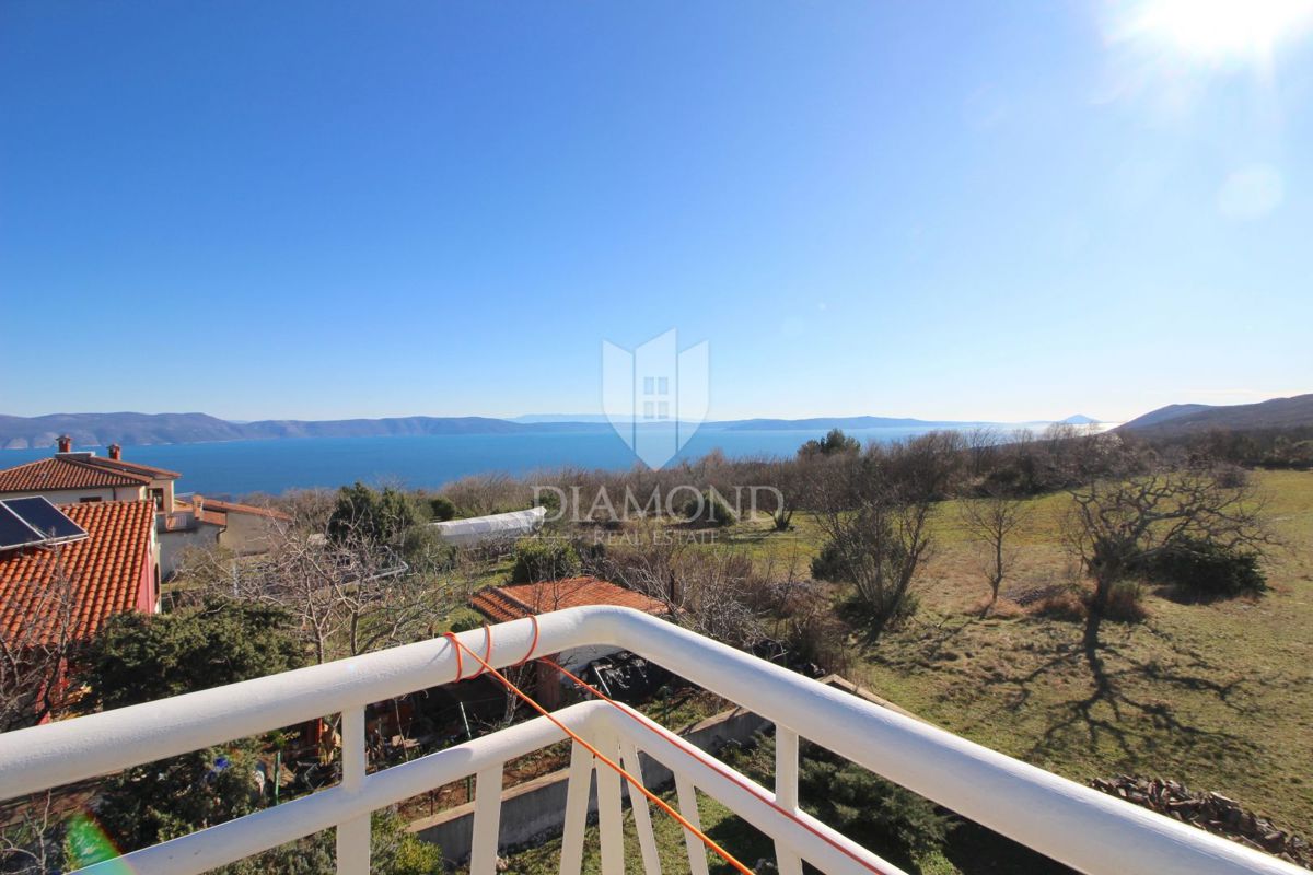 Rabac, okolica, lep dvosobni apartma s pogledom na morje