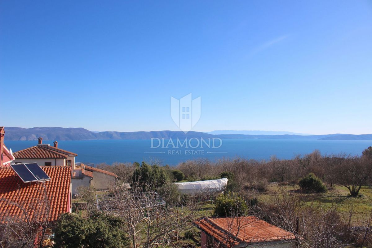 Rabac, okolica, lep dvosobni apartma s pogledom na morje