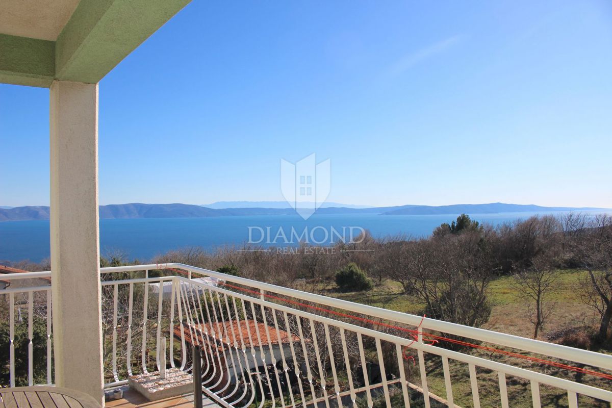 Rabac, okolica, lep dvosobni apartma s pogledom na morje
