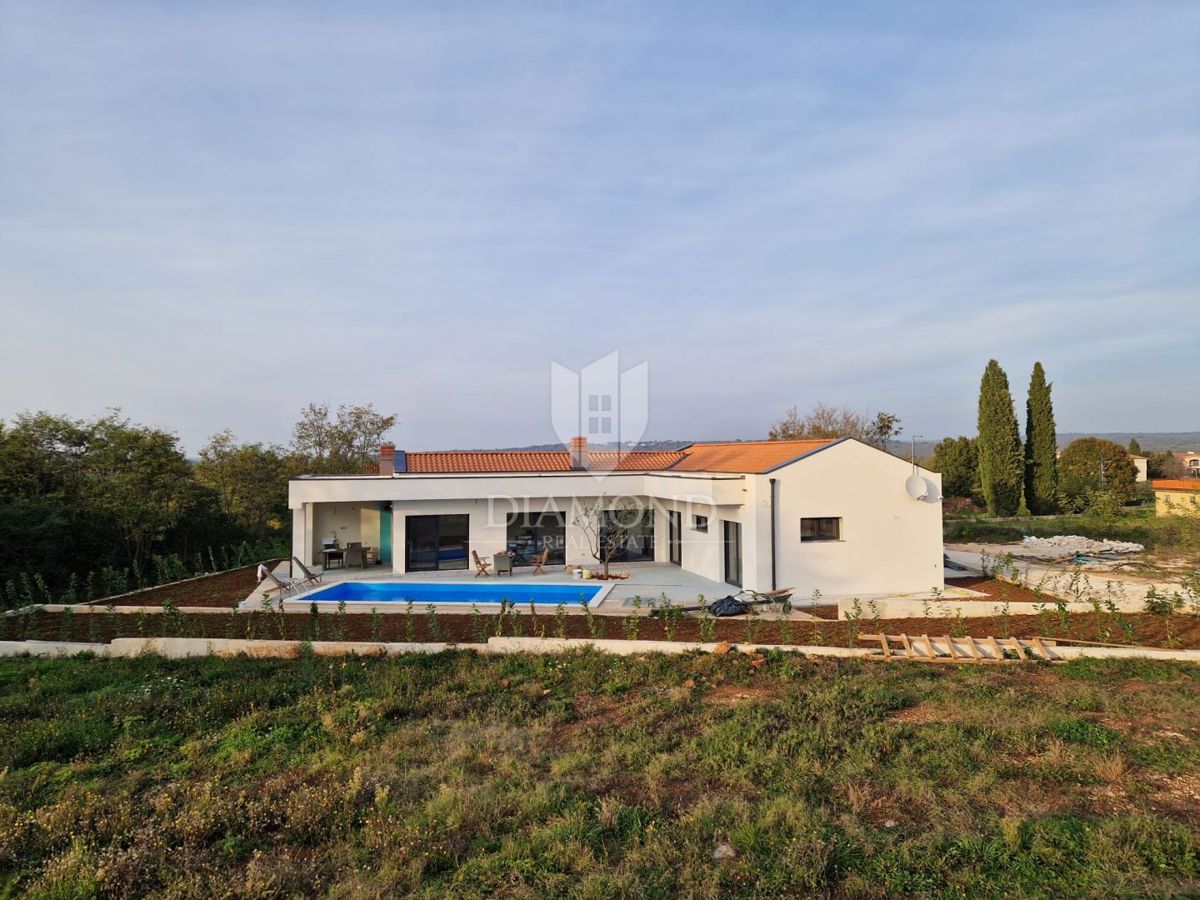 STOP! Na novo zgrajena moderna vila v okolici Rovinja!