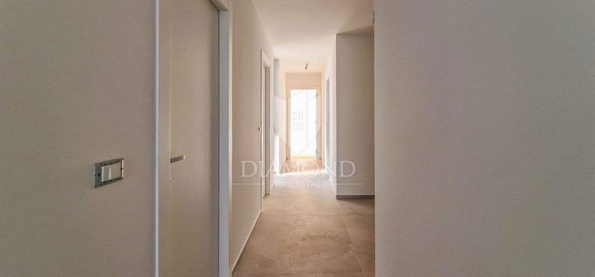 Apartmaj Novigrad, 98m2