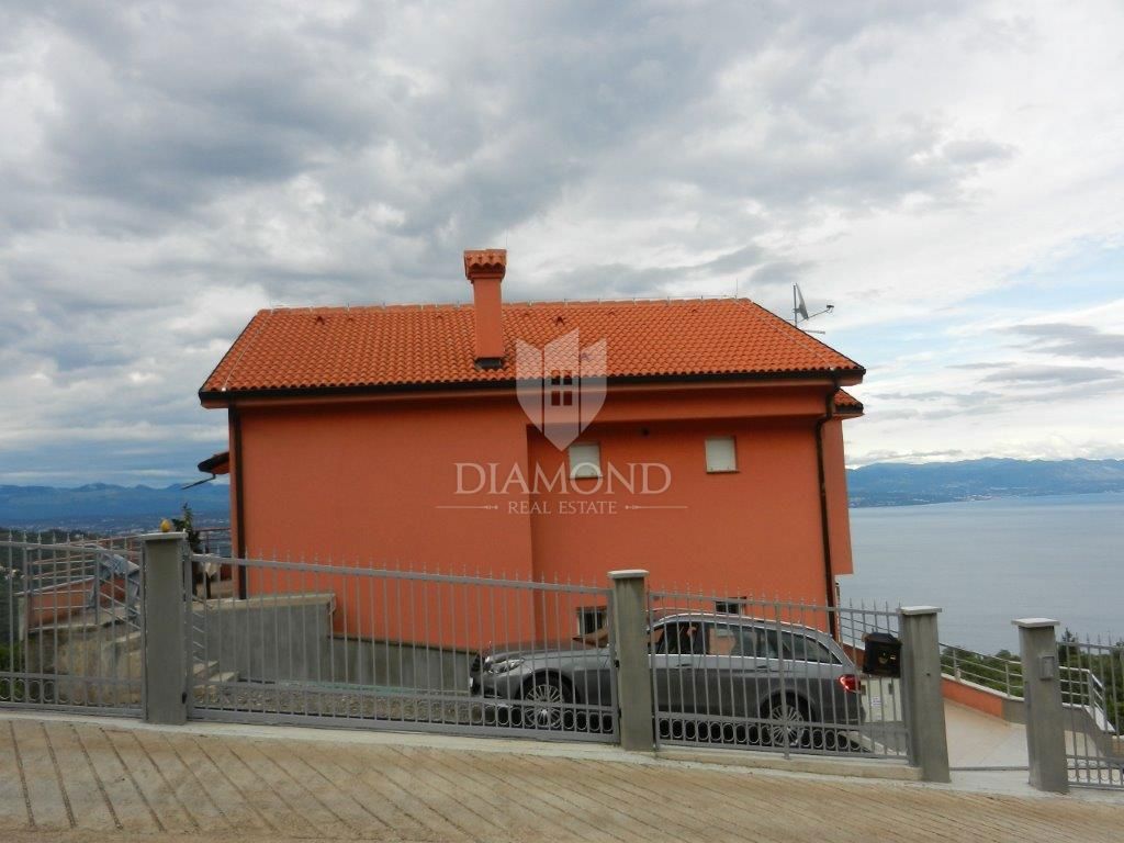 Apartmaj Ičići, Opatija - Okolica, 99m2
