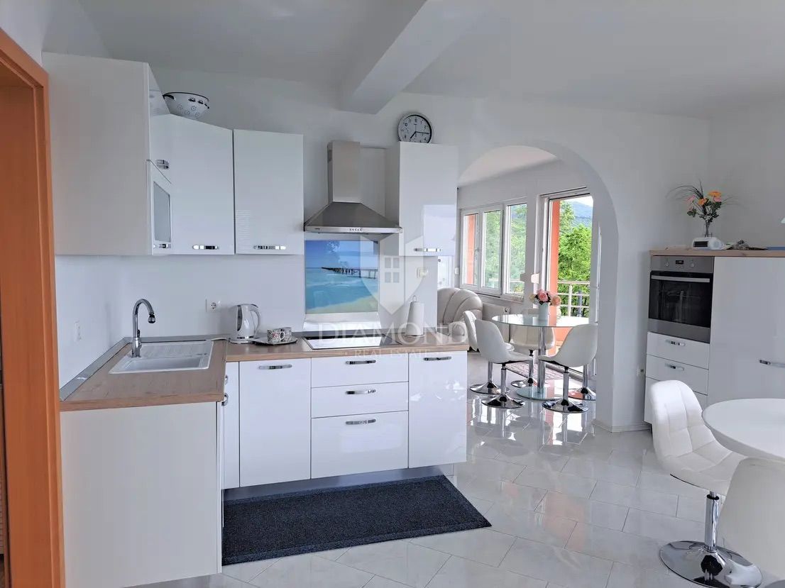 Apartmaj Ičići, Opatija - Okolica, 99m2
