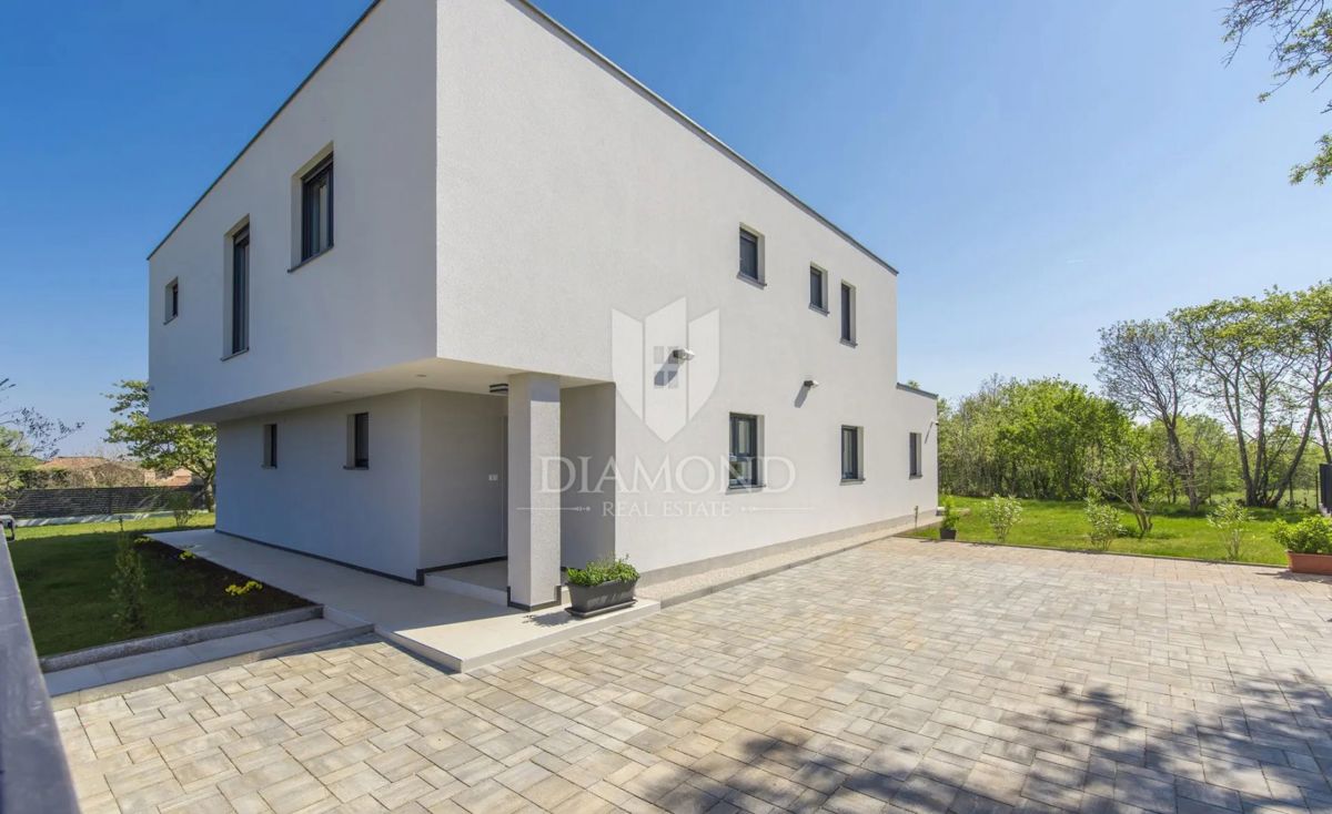 Marčana, Počitniška hiša z bazenom na mirni lokaciji