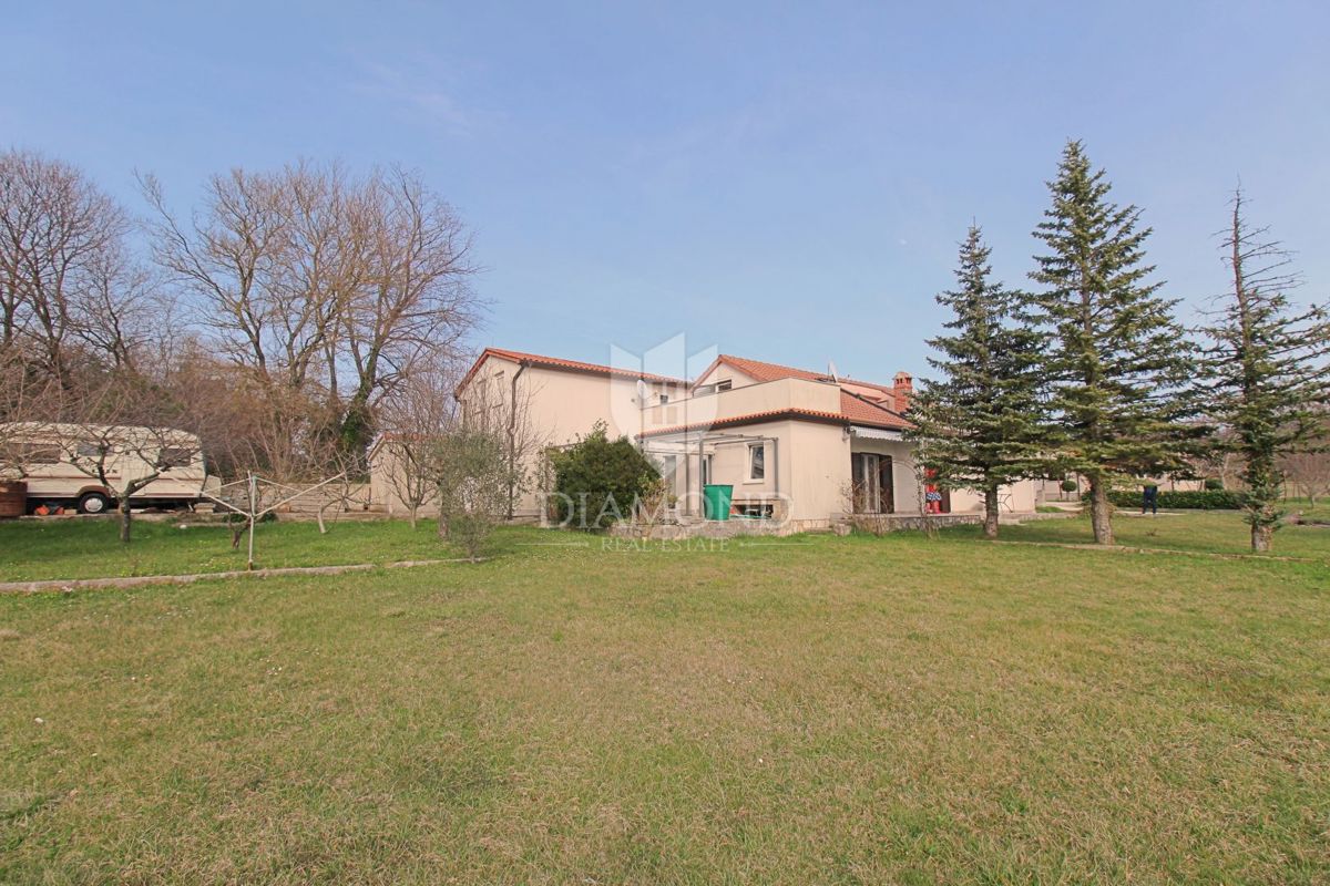 Labin, družinska hiša s 5 apartmaji