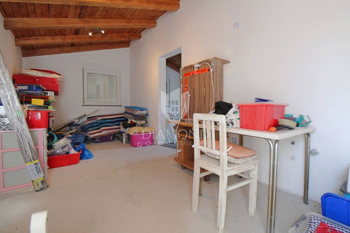 Labin, družinska hiša s 5 apartmaji
