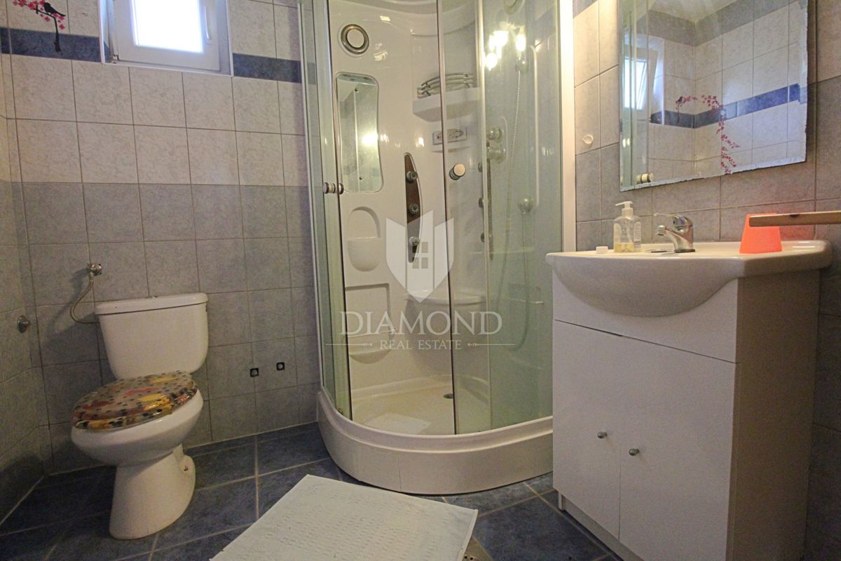Labin, družinska hiša s 5 apartmaji