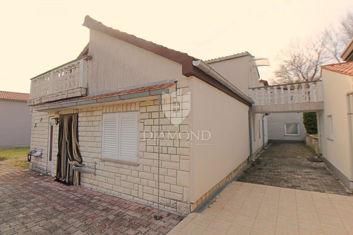 Labin, družinska hiša s 5 apartmaji
