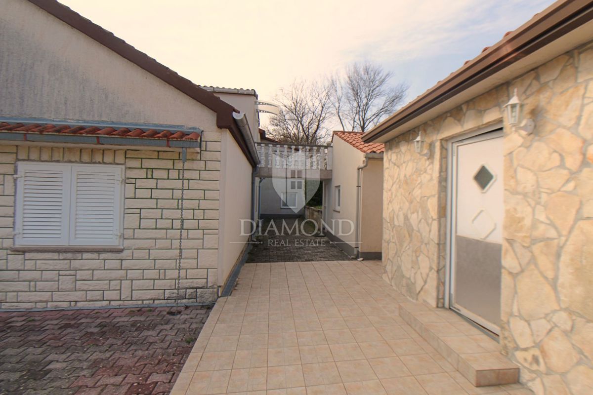 Labin, družinska hiša s 5 apartmaji